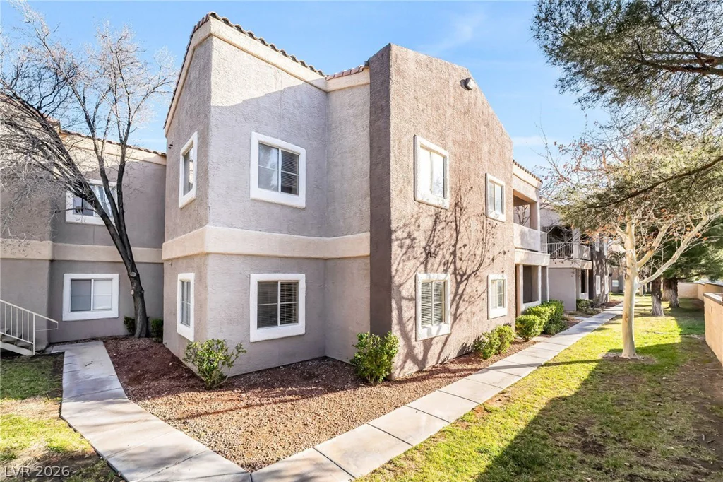 5250 Rainbow, Las Vegas, NV 89118