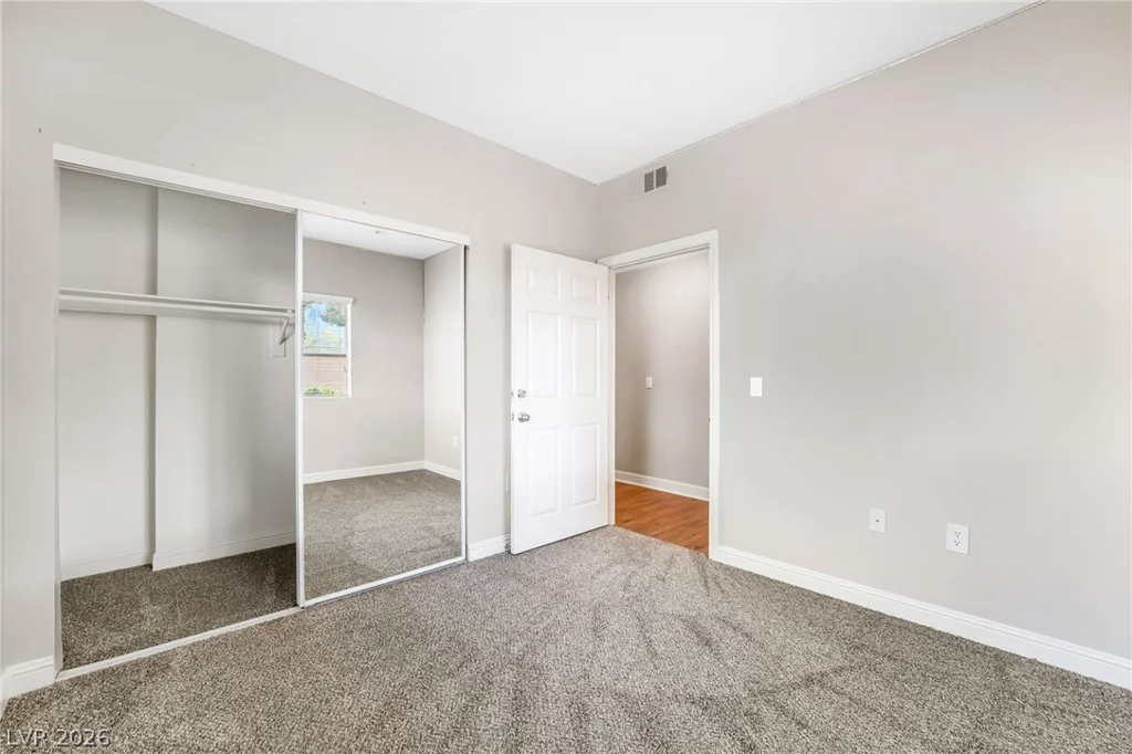 5250 Rainbow, Las Vegas, NV 89118