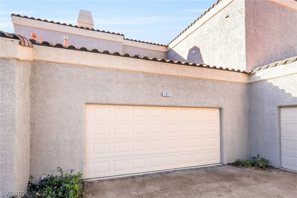 5250 Rainbow, Las Vegas, NV 89118