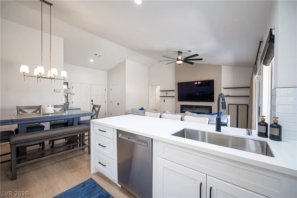 2548 Tumble Brook, Las Vegas, NV 89134