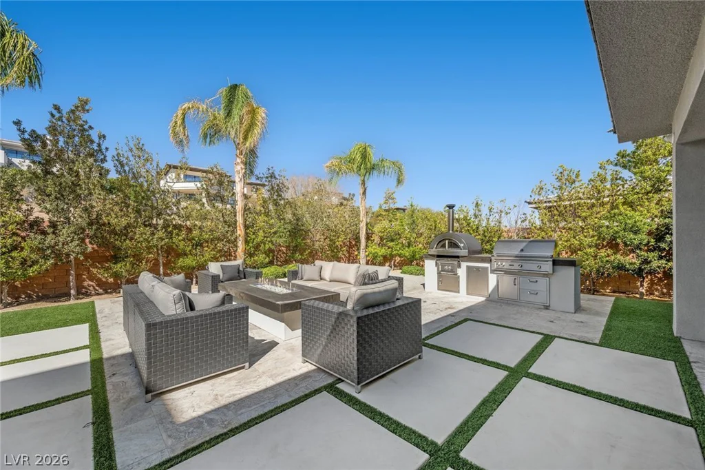 11436 Opal Springs, Las Vegas, NV 89135