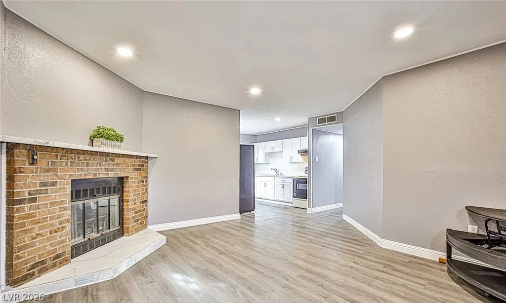 15 Washington, Henderson, NV 89015