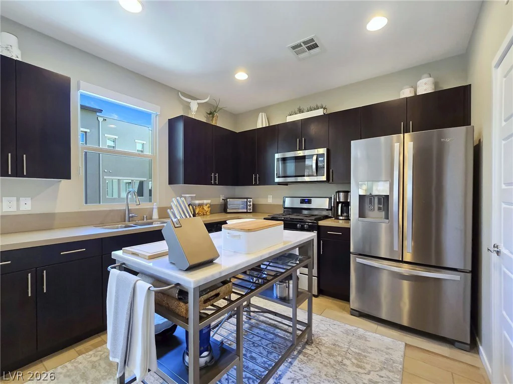 11256 Rainbow Peak, Las Vegas, NV 89135