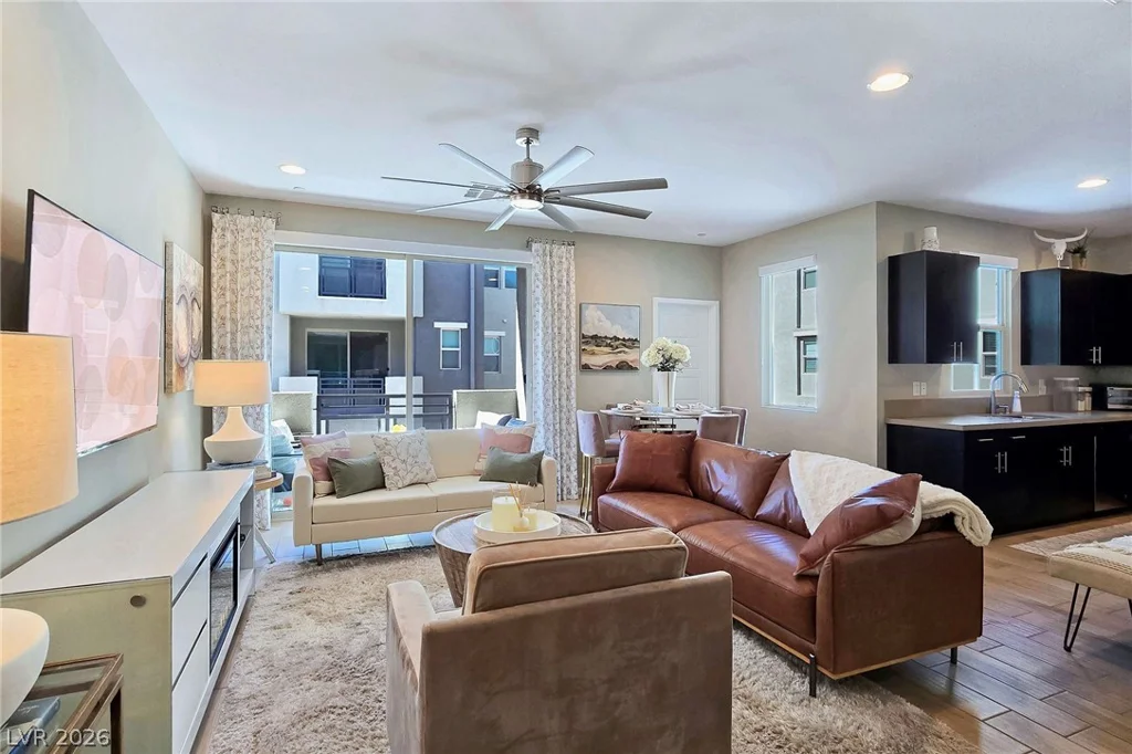 11256 Rainbow Peak, Las Vegas, NV 89135