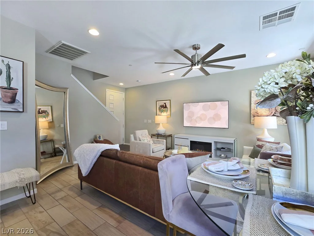 11256 Rainbow Peak, Las Vegas, NV 89135