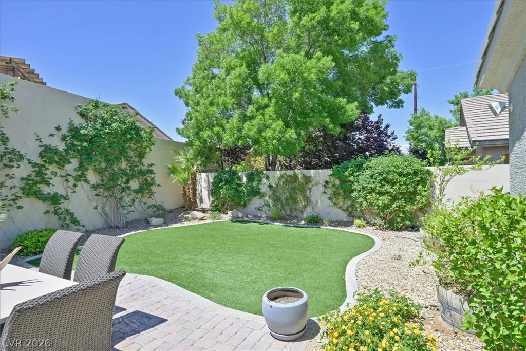 2625 Rue Montpellier, Henderson, NV 89044