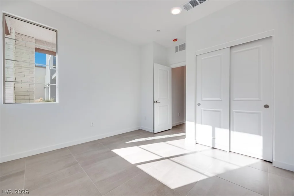 10472 Mountain Aster, Las Vegas, NV 89166
