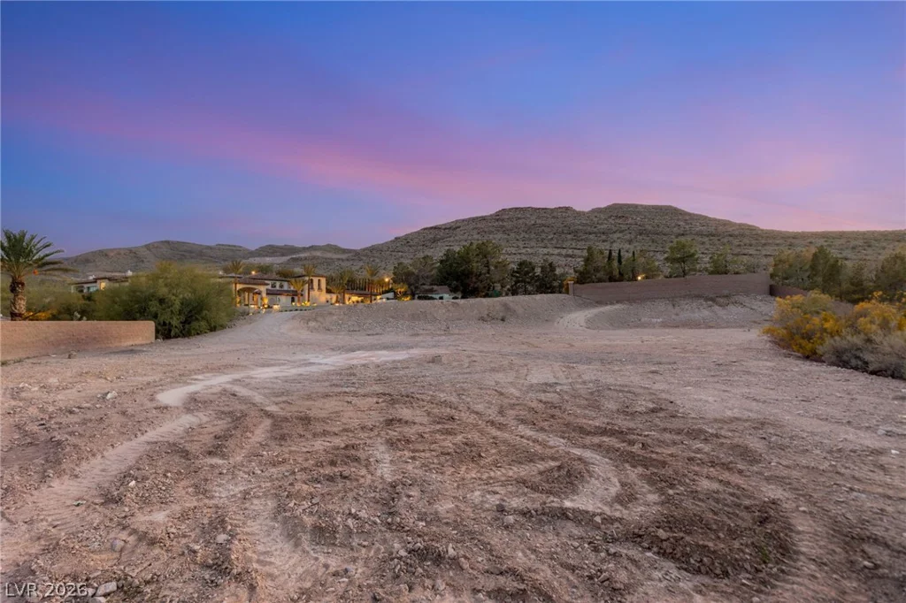34 Eagles Landing, Las Vegas, NV 89141