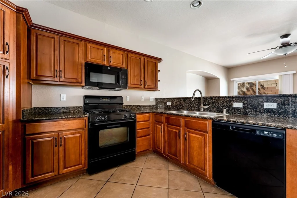 7617 Riva Ridge, Las Vegas, NV 89149