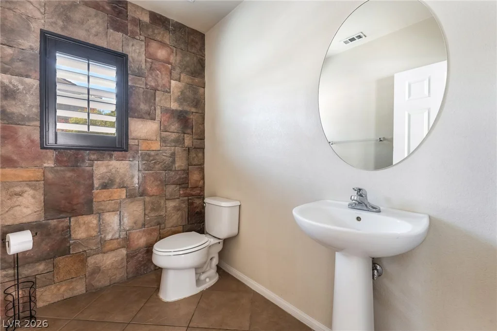 7617 Riva Ridge, Las Vegas, NV 89149