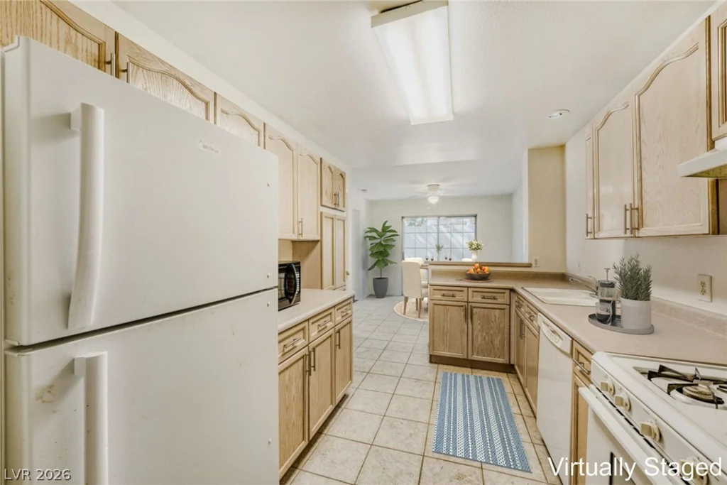 8412 Blue Island, Las Vegas, NV 89129