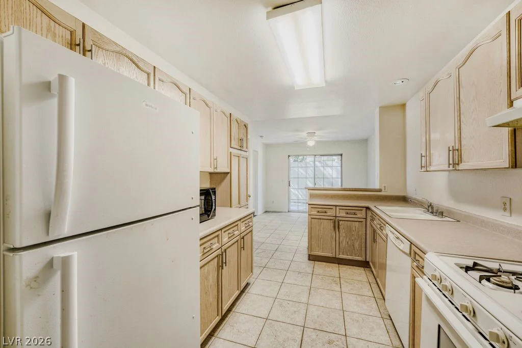 8412 Blue Island, Las Vegas, NV 89129