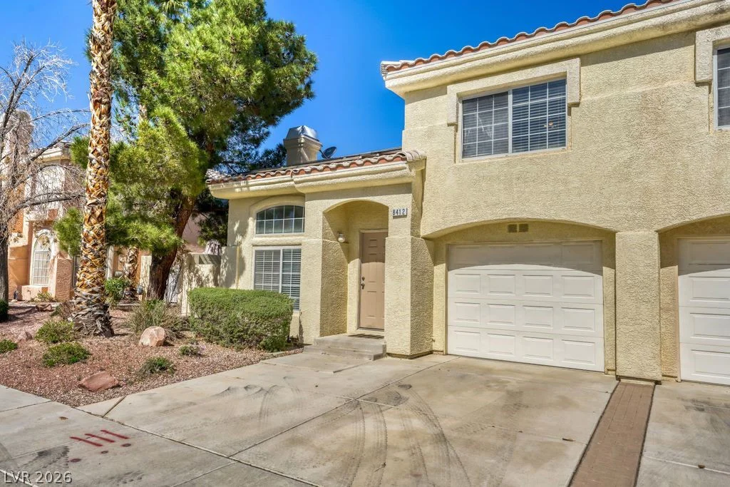 8412 Blue Island, Las Vegas, NV 89129
