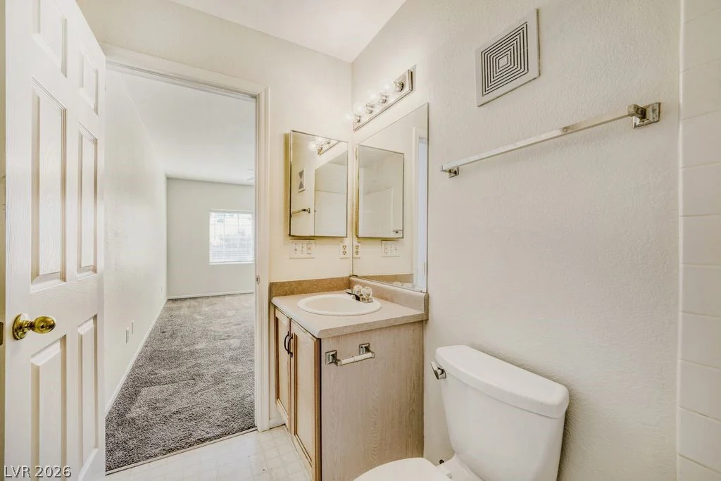8412 Blue Island, Las Vegas, NV 89129