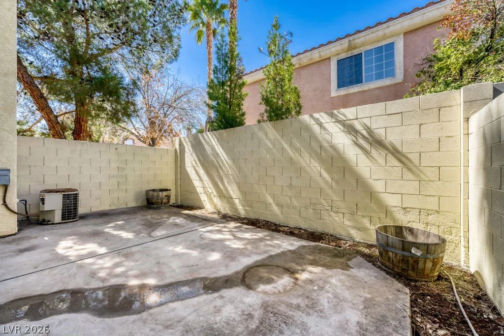 8412 Blue Island, Las Vegas, NV 89129