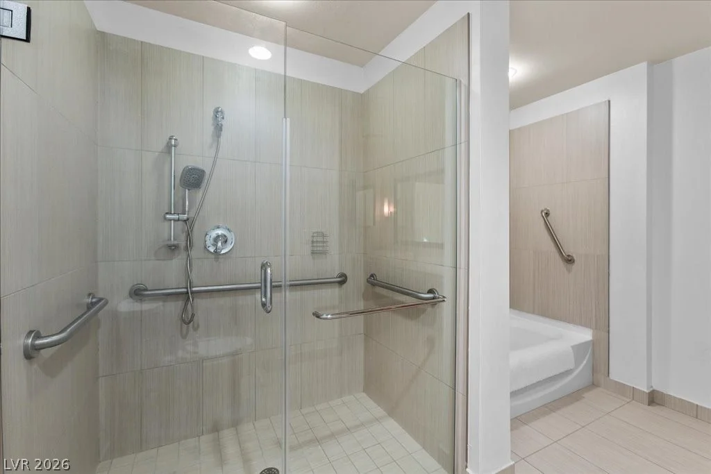 8925 Flamingo, Las Vegas, NV 89147