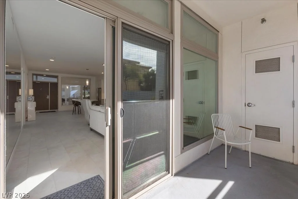 8925 Flamingo, Las Vegas, NV 89147