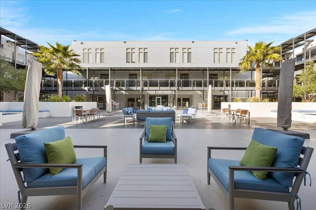 8925 Flamingo, Las Vegas, NV 89147