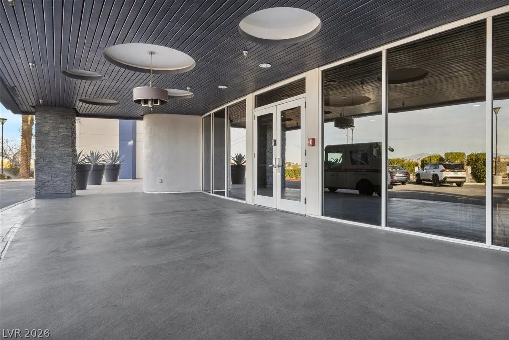 8925 Flamingo, Las Vegas, NV 89147