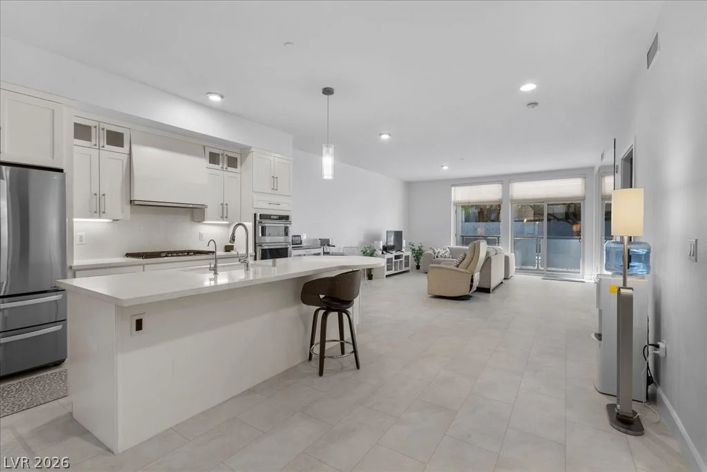 8925 Flamingo, Las Vegas, NV 89147