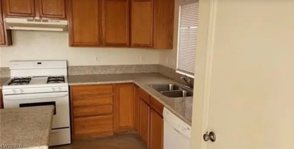 5987 Stone Hollow, Las Vegas, NV 89156