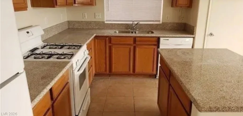 5987 Stone Hollow, Las Vegas, NV 89156