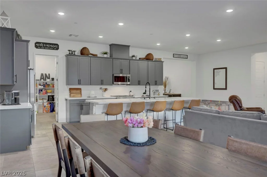 6313 Echo Landing, Las Vegas, NV 89166