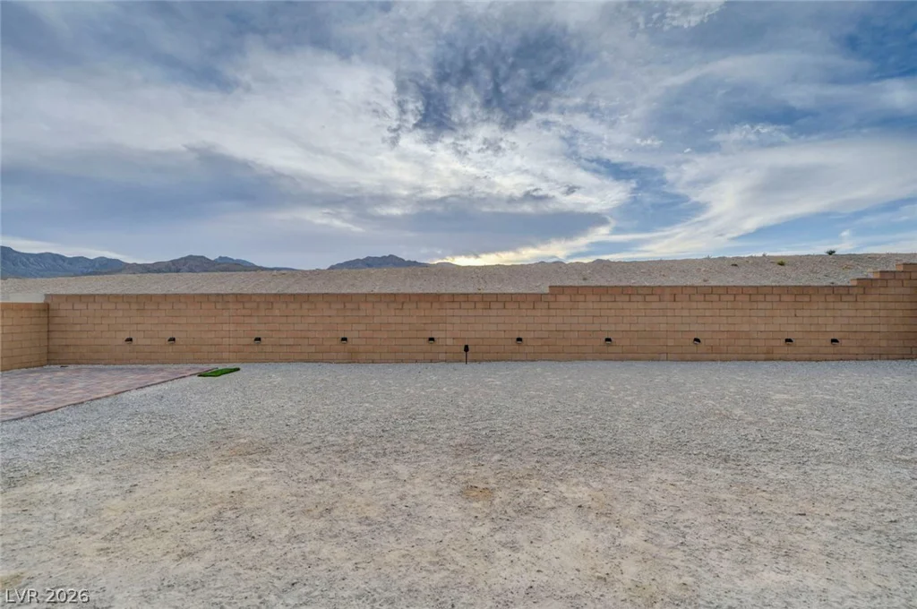 6313 Echo Landing, Las Vegas, NV 89166