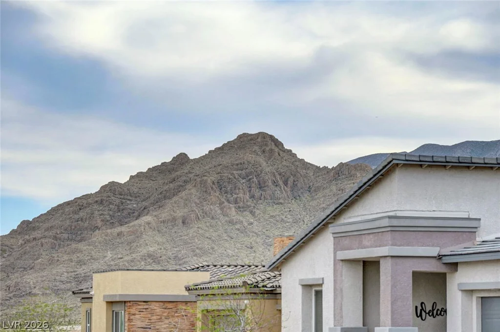 6313 Echo Landing, Las Vegas, NV 89166