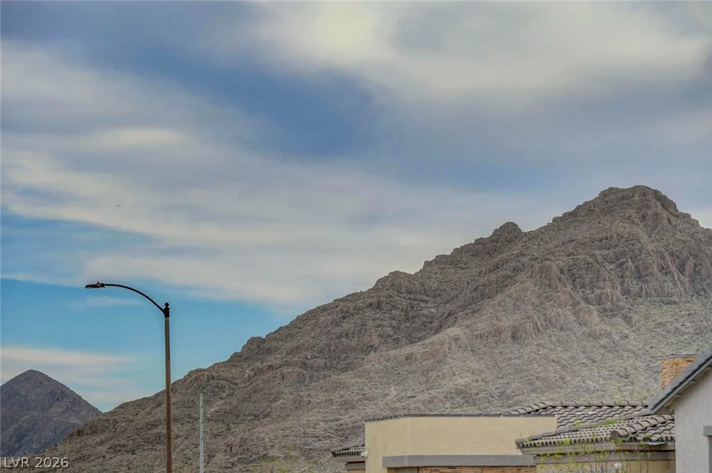 6313 Echo Landing, Las Vegas, NV 89166