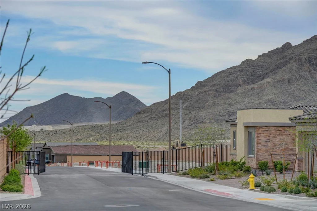 6313 Echo Landing, Las Vegas, NV 89166