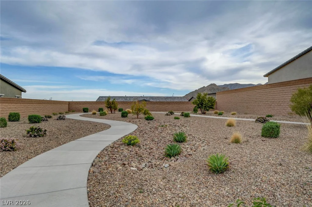 6313 Echo Landing, Las Vegas, NV 89166