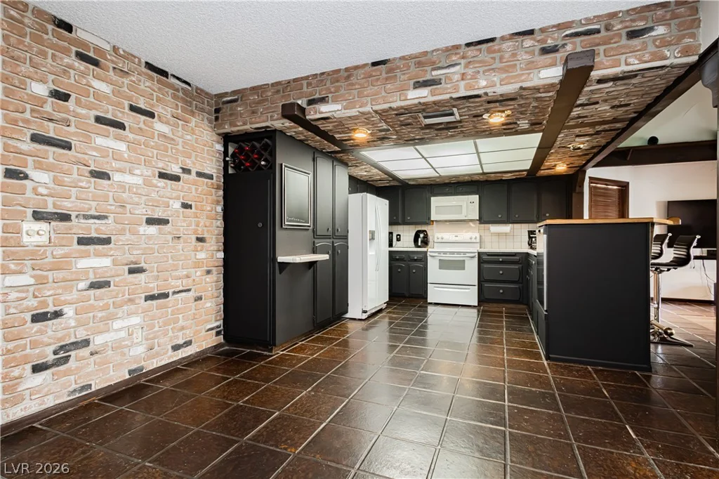 4492 Rochelle, Las Vegas, NV 89121