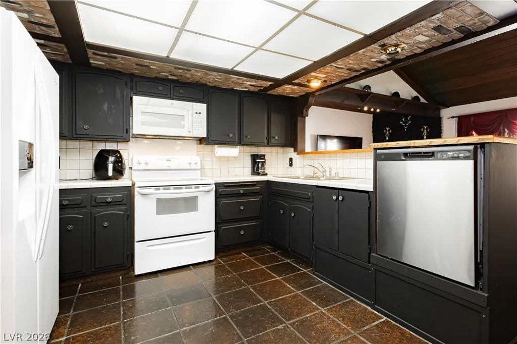 4492 Rochelle, Las Vegas, NV 89121