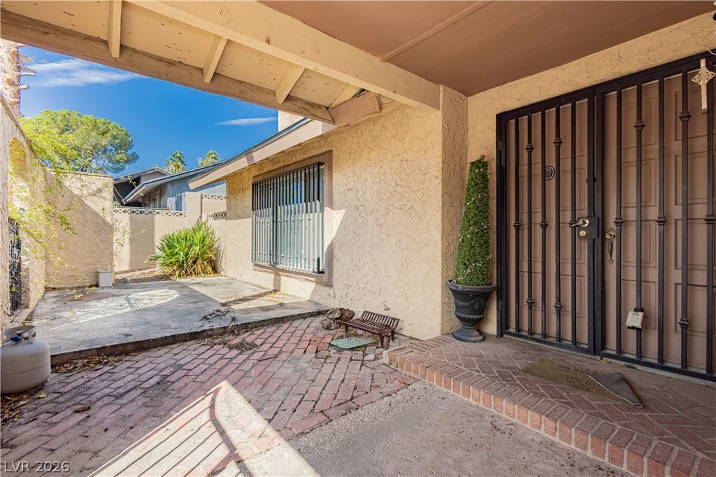 4492 Rochelle, Las Vegas, NV 89121