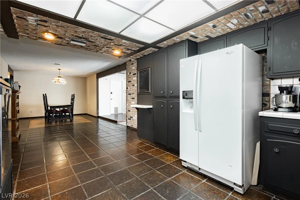 4492 Rochelle, Las Vegas, NV 89121