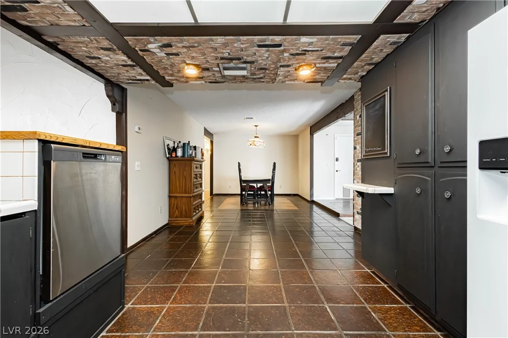 4492 Rochelle, Las Vegas, NV 89121