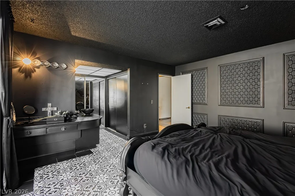 4492 Rochelle, Las Vegas, NV 89121