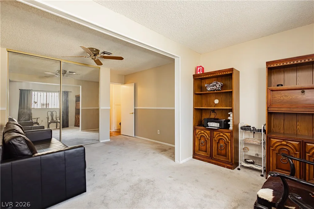 4492 Rochelle, Las Vegas, NV 89121