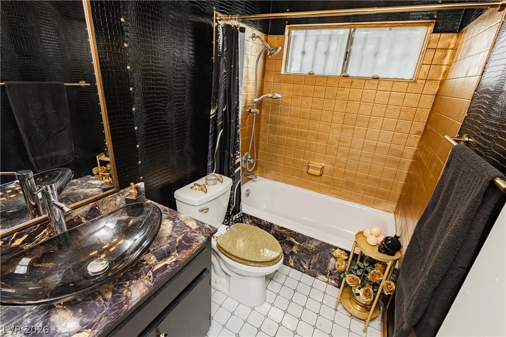 4492 Rochelle, Las Vegas, NV 89121