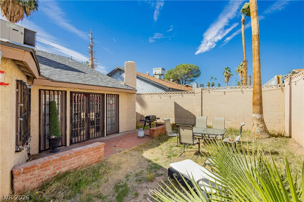 4492 Rochelle, Las Vegas, NV 89121
