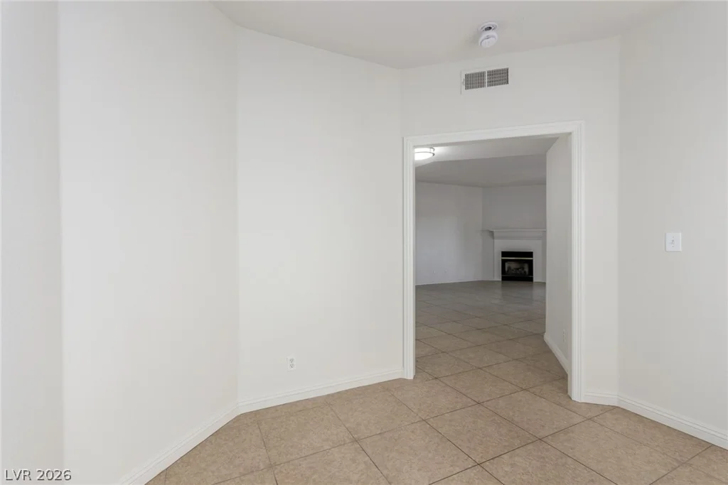 4820 Black Bear, Las Vegas, NV 89149