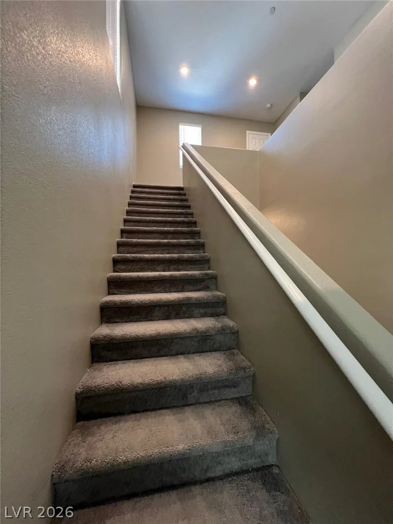 6071 Castle Gardens, Las Vegas, NV 89130