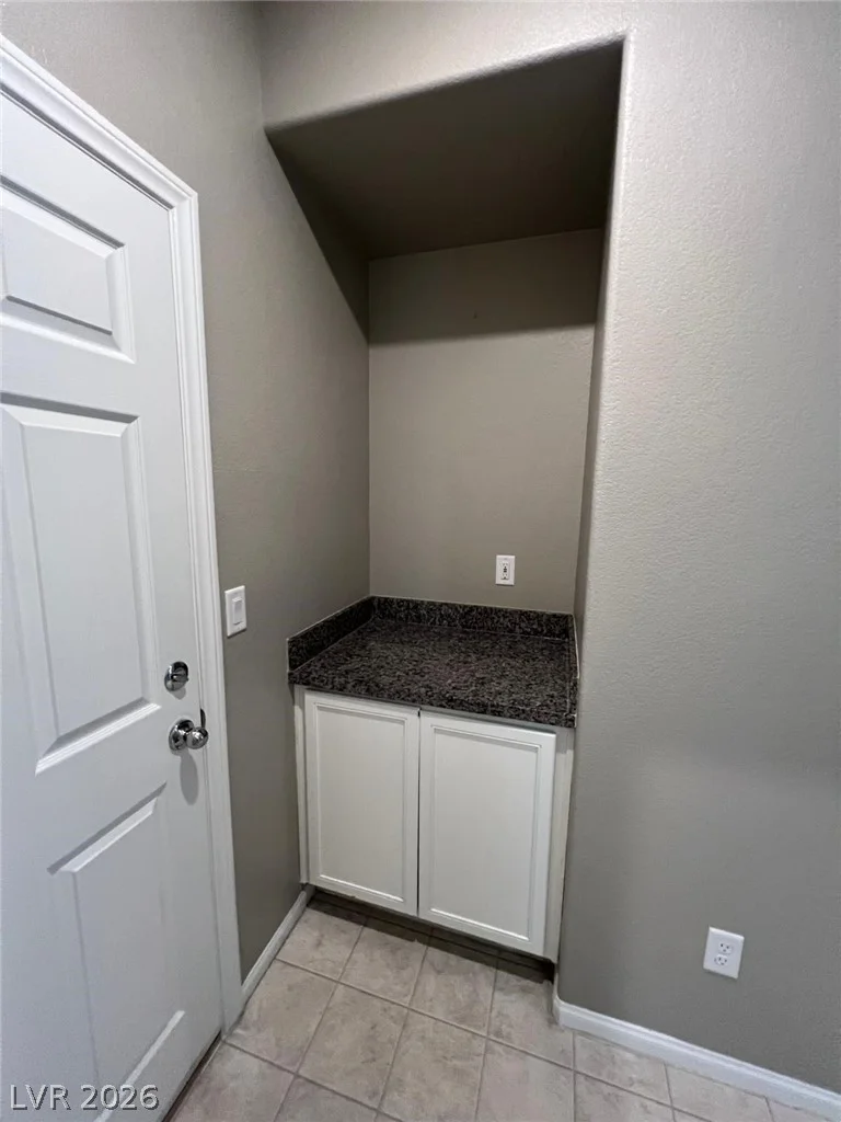 6071 Castle Gardens, Las Vegas, NV 89130