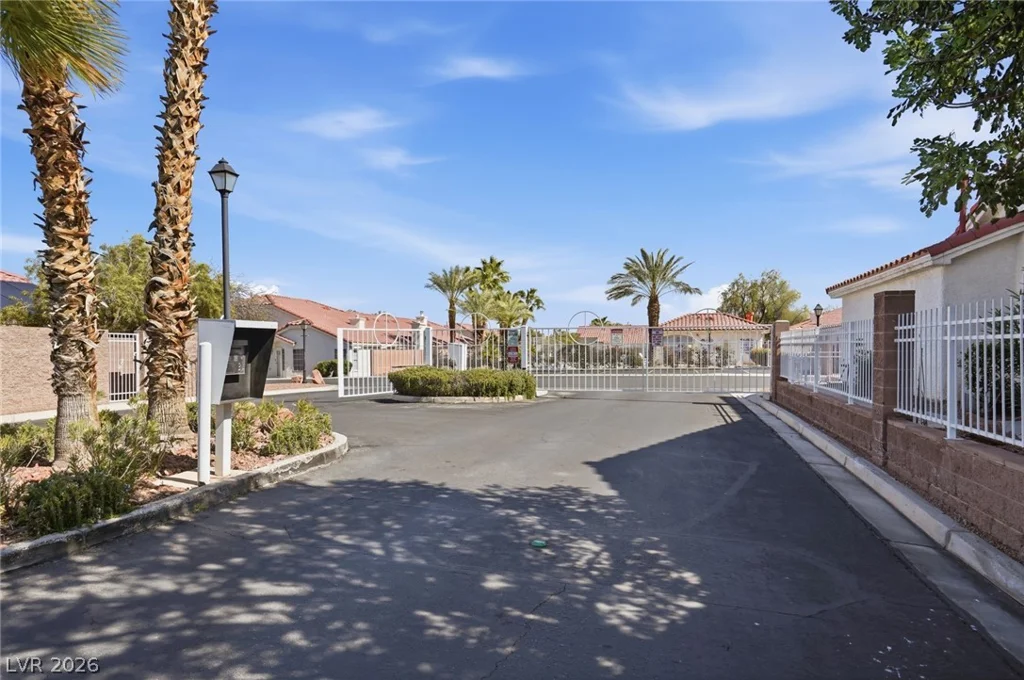 7751 Top Hat, Las Vegas, NV 89113