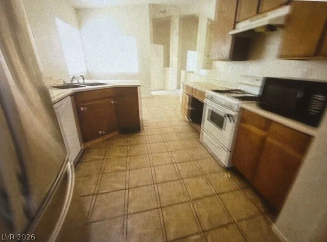 3012 Silver Canyon, North Las Vegas, NV 89031