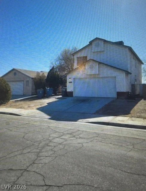 1745 Starridge, Las Vegas, NV 89142