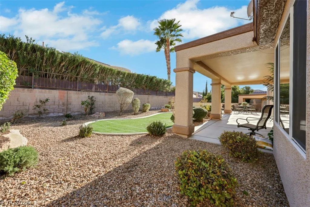 2833 Winslow Springs, Henderson, NV 89052