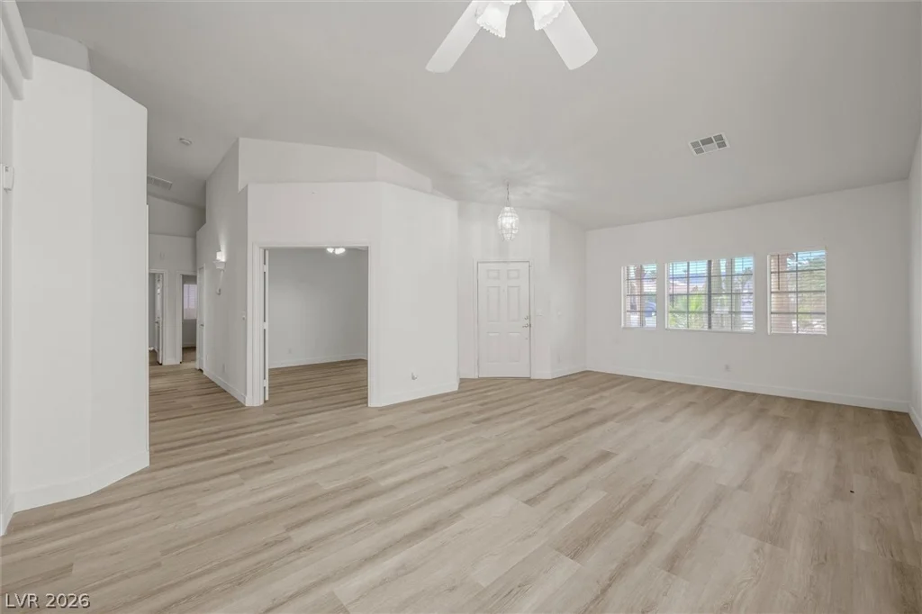 4354 Summers Shade, Las Vegas, NV 89147