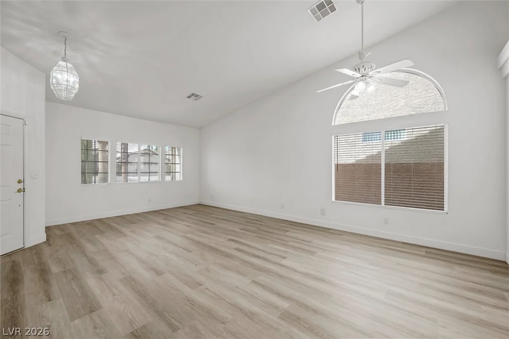 4354 Summers Shade, Las Vegas, NV 89147